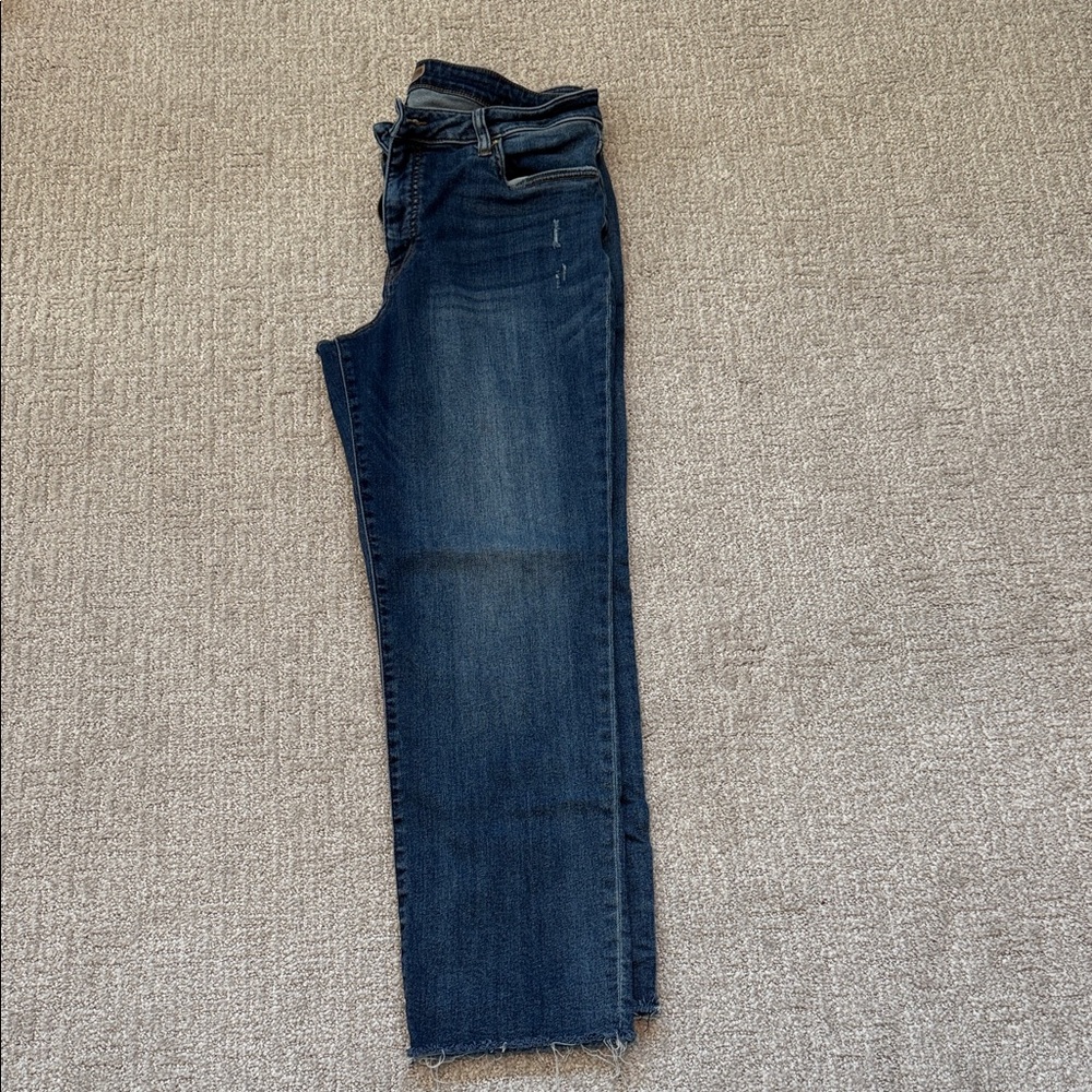 Kut from the Kloth Reese Fab Ab Straight Leg Denim Jeans